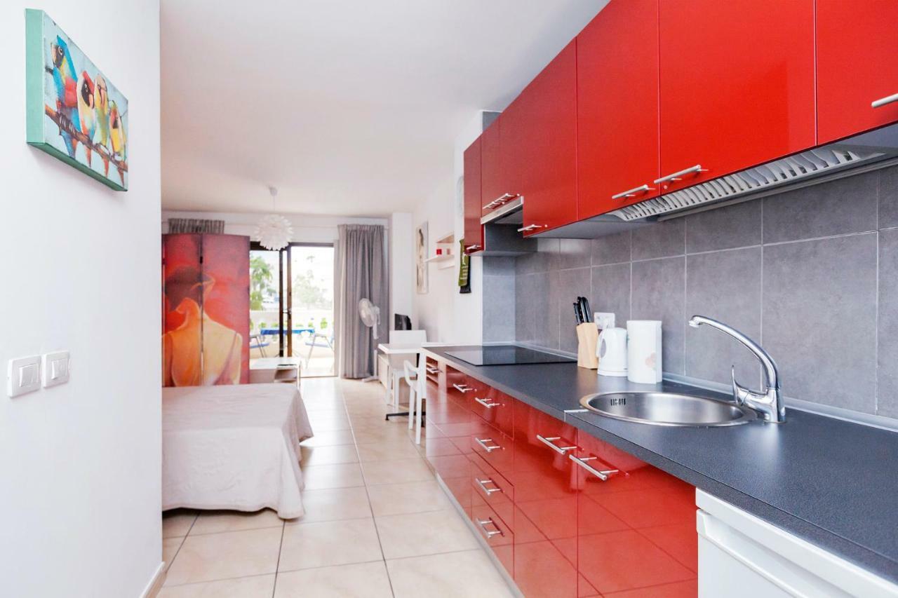 Popular Complex Apartment Los Cristianos  Exterior photo